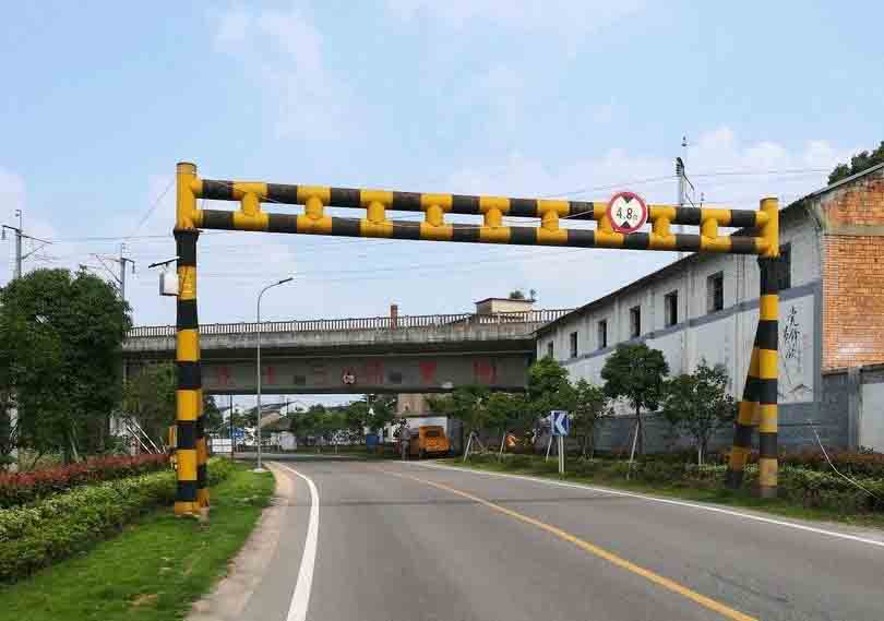 扬州铁路限高架